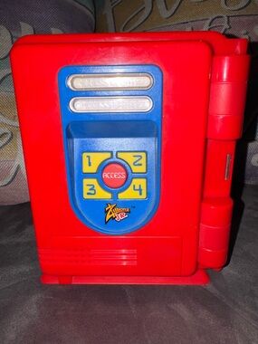 Vintage Zillionz Jr. Electronic Play Safe - Read Description